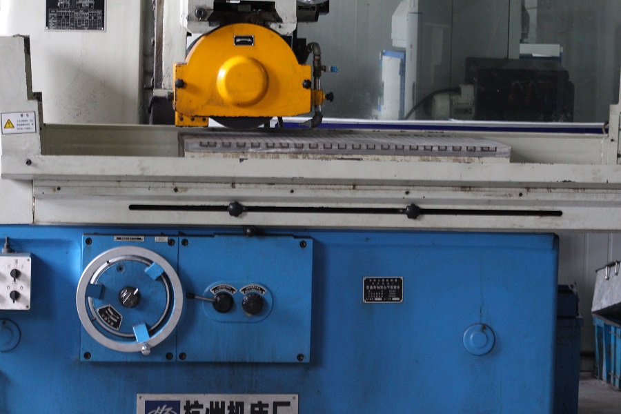 Precision Grinding Machine